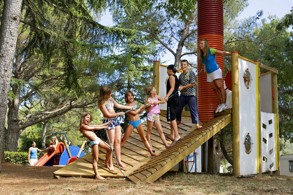 Camping Brioni Pula Ngoại thất bức ảnh
