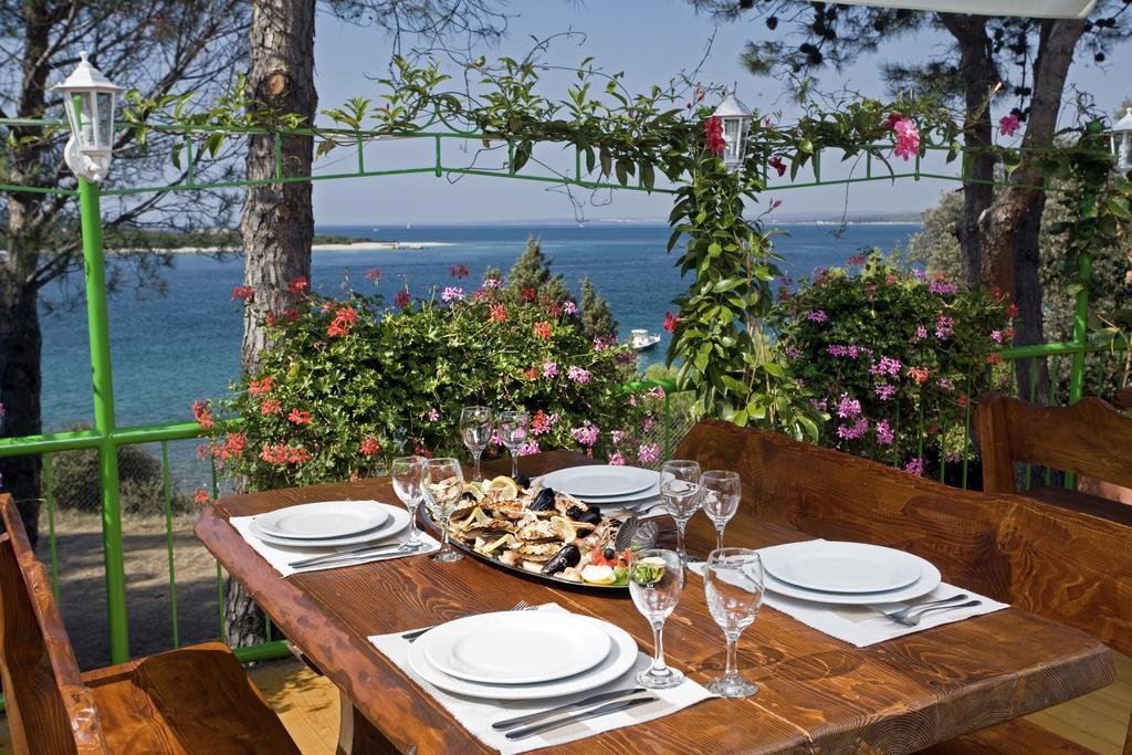 Camping Brioni Pula Ngoại thất bức ảnh